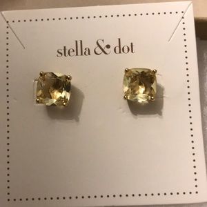 Stella & Dot Luxe Studs citrine